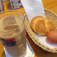 Photo taken at Komeda&amp;#39;s Coffee by しおまき on 8/31/2021