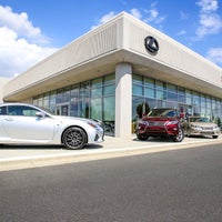 Hendrick Lexus Northlake Auto Dealership