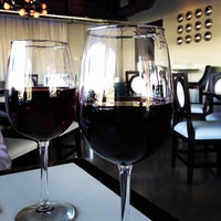 3/21/2014 tarihinde Luis G.ziyaretçi tarafından Chill Wine Lounge  **CLOSED**'de çekilen fotoğraf