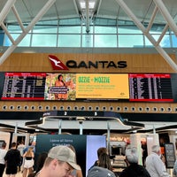 Photo taken at T3 Qantas Domestic Terminal by 三田 on 1/1/2023