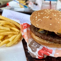 Photo taken at Burger King by Tannaz.e93 on 11/1/2022