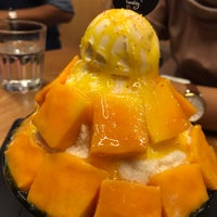 Photo taken at Hanbing Korean Dessert Cafe by dosyie on 5/18/2019