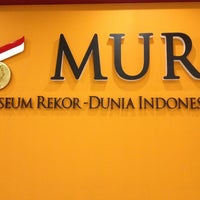 Photo taken at Museum Rekor Indonesia by Martinus Nawanggoro N. on 8/10/2013