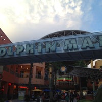 4/30/2013 tarihinde Rikki W.ziyaretçi tarafından Dolphin Mall'de çekilen fotoğraf