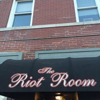 Foto tirada no(a) The Riot Room por Matt K. em 4/27/2018