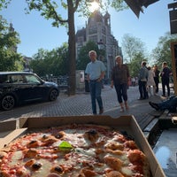 Снимок сделан в New York Pizza пользователем 𝐌𝐀𝐙𝐋𝐔𝐌 . 7/20/2019