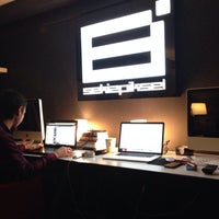 11/13/2013에 Gani Ugur B.님이 sekizpiksel iletişim ajansı ve yapım stüdyosu에서 찍은 사진