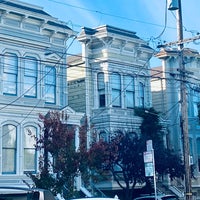 Photo taken at &amp;quot;Full House&amp;quot; House by Anita M. on 11/10/2022