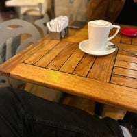 Photo taken at Robert&amp;#39;s Coffee by Ömer Z. on 10/14/2023