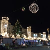 Photo taken at Christkindlmarkt am Hauptplatz by Monte Z. on 12/12/2015