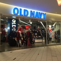 Photo taken at OLD NAVY ダイバーシティ東京プラザ by Y on 12/21/2015