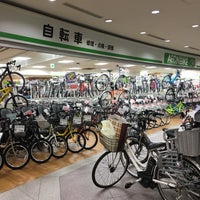 Photo taken at イオンバイク 品川シーサイド店 by Y on 10/20/2016