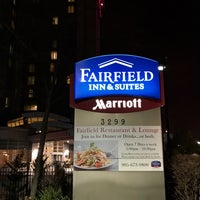 Foto tirada no(a) Fairfield Inn &amp;amp; Suites Toronto Airport por Min T. em 12/7/2017