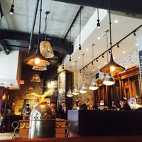 3/10/2015 tarihinde Michelle C.ziyaretçi tarafından Caffè Nero'de çekilen fotoğraf