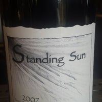11/29/2014에 Julia H.님이 Standing Sun Wines에서 찍은 사진