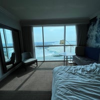 Photo taken at Niagara Falls Marriott on the Falls by Foroutan F. on 6/10/2023