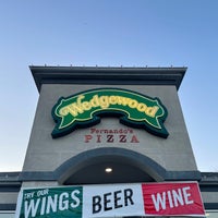 1/31/2022 tarihinde Wm B.ziyaretçi tarafından Fernando&amp;#39;s Wedgewood Pizza'de çekilen fotoğraf