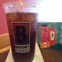 Photo taken at BIGGBY COFFEE by Renee E. on 11/29/2015