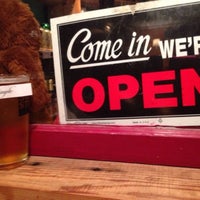 Foto tirada no(a) Ned&amp;#39;s Beer Shop por Southpaw T. em 6/19/2017
