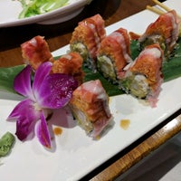 Photo taken at Crazy Sushi by Gloria S. on 1/22/2017