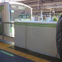 Photo taken at Platforms 1-2 by Toshi Y. on 12/9/2017