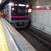 Photo taken at Platforms 3-4 by Toshi Y. on 9/26/2017