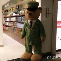 Photo taken at Harrods by Vincent N. on 2/1/2013