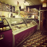 11/18/2012 tarihinde Sarah O.ziyaretçi tarafından Cafe 360'de çekilen fotoğraf