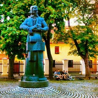 9/24/2013에 Dmitry K.님이 Paminklas Laurynui Gucevičiui | Laurynas Gucevičius monument에서 찍은 사진