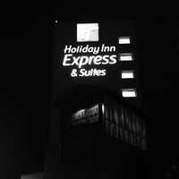 Photo taken at Holiday Inn Express &amp;amp; Suites by Mkl F. on 11/13/2015