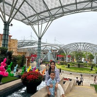 Photo taken at Resorts World Sentosa by Agustina A. on 1/28/2023
