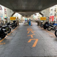 Photo taken at 三軒茶屋自動二輪駐車場 by シロマ on 4/19/2020