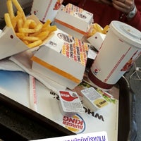 Photo taken at Burger King by &amp;#39; Gülcan on 8/7/2018