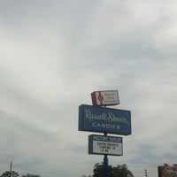Russell Stover Candies Outlet Store 950 Industrial Dr