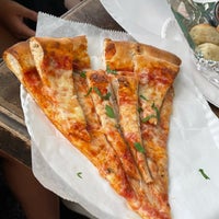 Photo taken at Vinnie&amp;#39;s Pizzeria by Globetrottergirls D. on 7/9/2021