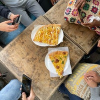 4/23/2022 tarihinde Globetrottergirls D.ziyaretçi tarafından Vinnie&amp;#39;s Pizzeria'de çekilen fotoğraf