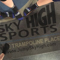 3/18/2016にStacy M.がSky High Sports Camarilloで撮った写真