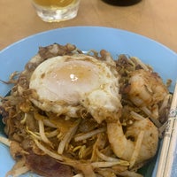Photo taken at Super Tanker Food Centre (美麗華飲食中心) by Eric S. on 1/12/2023