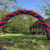 4/29/2016 tarihinde Randy C.ziyaretçi tarafından Funtastic Balloon Creations'de çekilen fotoğraf