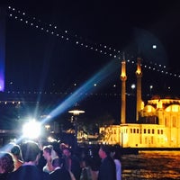 รูปภาพถ่ายที่ Feriye Lokantası โดย Cagla เมื่อ 8/16/2015