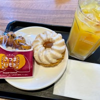 Photo taken at Mister Donut by myodentter on 9/16/2021