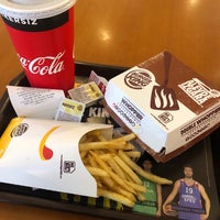 Photo taken at Burger King by Yazgülü D. on 4/17/2019