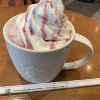 Photo taken at Starbucks by ゴマ on 8/20/2022