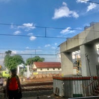 Photo taken at Stasiun Manggarai by Mahdesi I. on 3/5/2023