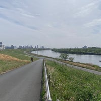 Photo taken at 荒川河川敷 by はっしー 浦. on 4/20/2024