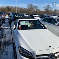 Das Foto wurde bei Mercedes-Benz of Chantilly von Jason S. am 2/21/2019 aufgenommen