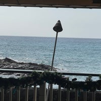 Photo taken at Kona Canoe Club by Andrew P. on 12/10/2021