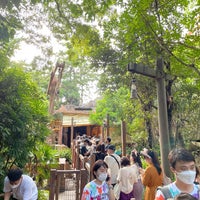 Photo taken at Mickey &amp;amp; Friends&amp;#39; Greeting Trails by Bamboo on 9/9/2022