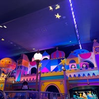 Photo taken at It&amp;#39;s a Small World by Bamboo on 2/17/2024