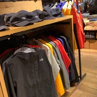 Photo taken at THE NORTH FACE 原宿店 by Bamboo on 3/23/2019